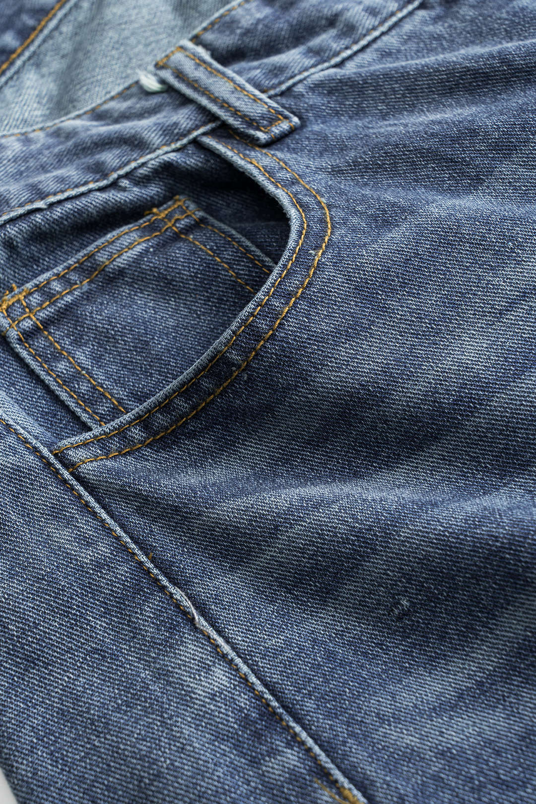 Charlie - Pantalon en denim à taille haute asymétrique – coupe large